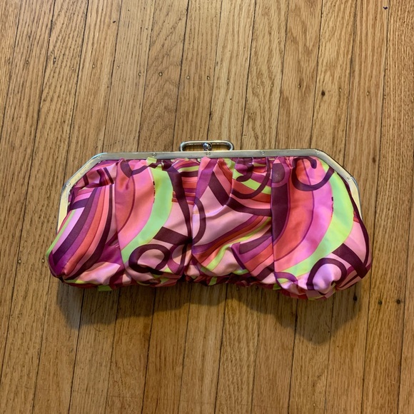 REVERSIBLE Small Clutch - Picture 2 of 3
